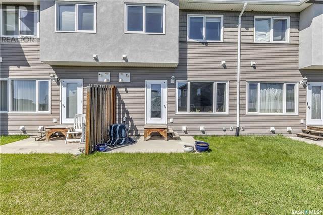 1405 - 715 Hart Rd, House attached with 3 bedrooms, 2 bathrooms and null parking in Saskatoon SK | Image 40