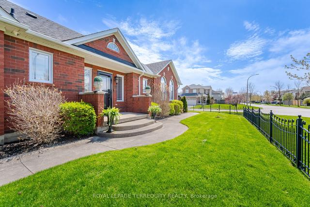 36 Bugelli Dr, House detached with 3 bedrooms, 3 bathrooms and 4 parking in Whitby ON | Image 12