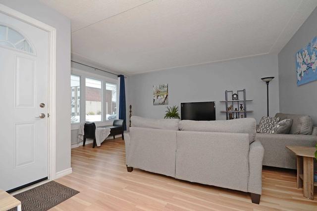149 Fergus Ave, House detached with 3 bedrooms, 3 bathrooms and 5 parking in Kitchener ON | Image 3