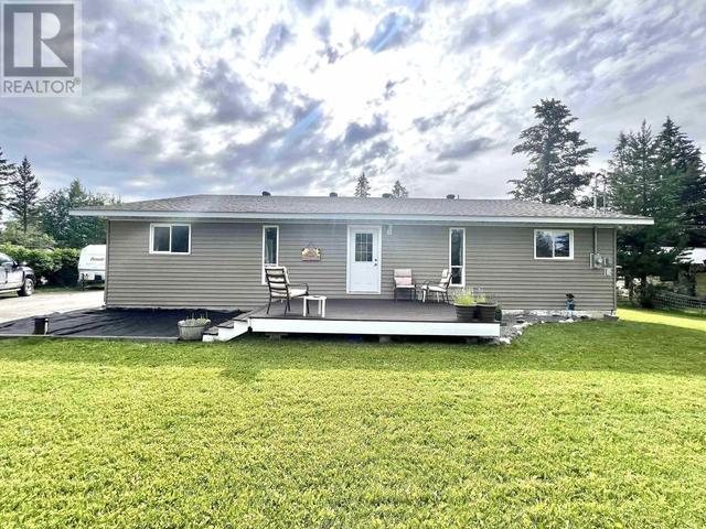 4151 Pacific Rd, House detached with 4 bedrooms, 2 bathrooms and null parking in Cariboo D BC | Image 1