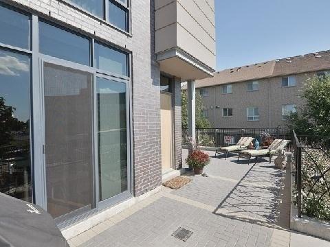 TH-1 - 15 Valhalla Inn Rd, Townhouse with 3 bedrooms, 3 bathrooms and 1 parking in Toronto ON | Image 12