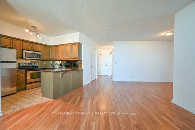 1609 - 9225 Jane St, Condo with 2 bedrooms, 2 bathrooms and 1 parking in Vaughan ON | Image 2