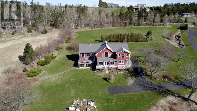 2125 Hillside Boularderie Rd, House detached with 5 bedrooms, 3 bathrooms and null parking in Cape Breton NS | Image 1