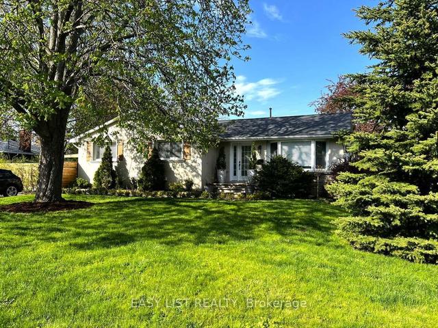 483 Walnut Cres, House detached with 2 bedrooms, 2 bathrooms and 8 parking in Burlington ON | Image 1