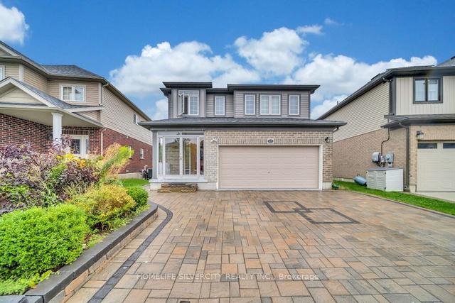 425 Woodbine Ave, House detached with 4 bedrooms, 4 bathrooms and 6 parking in Kitchener ON | Image 1
