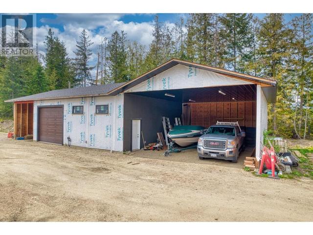 6600 Park Hill Rd Ne, House detached with 5 bedrooms, 3 bathrooms and 7 parking in Salmon Arm BC | Image 8