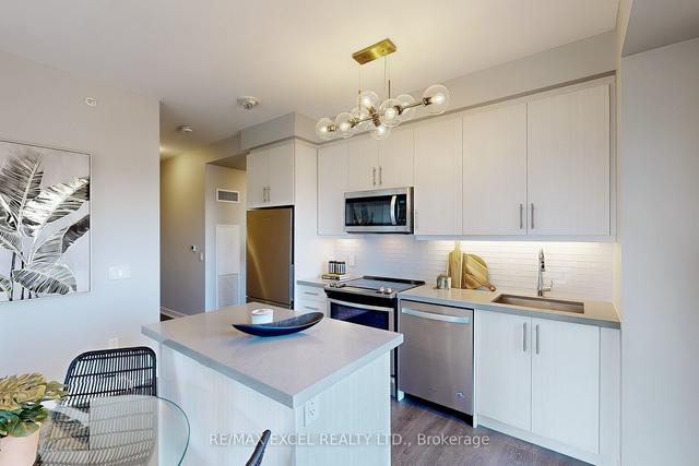 1009 - 85 Oneida Cres, Condo with 2 bedrooms, 2 bathrooms and 1 parking in Richmond Hill ON | Image 5