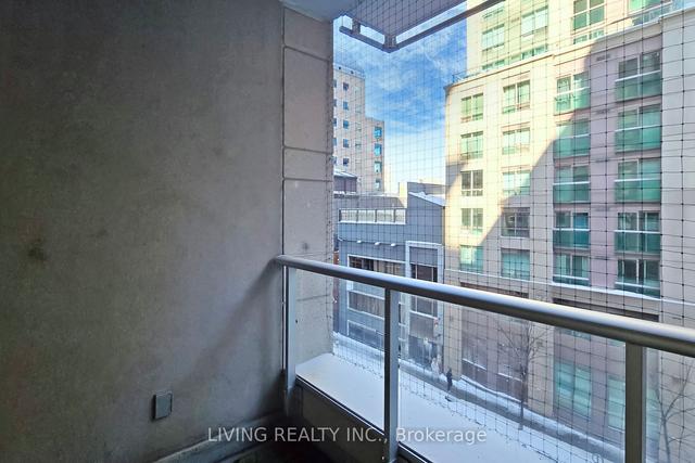 404 - 199 Richmond St W, Condo with 1 bedrooms, 1 bathrooms and 0 parking in Toronto ON | Image 18