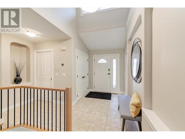 3936 Gallaghers Parkway, House detached with 4 bedrooms, 3 bathrooms and 4 parking in Kelowna BC | Image 6