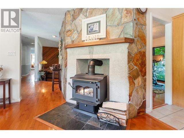 3575 Valleyview Rd, House detached with 4 bedrooms, 0 bathrooms and 9 parking in Penticton BC | Image 10