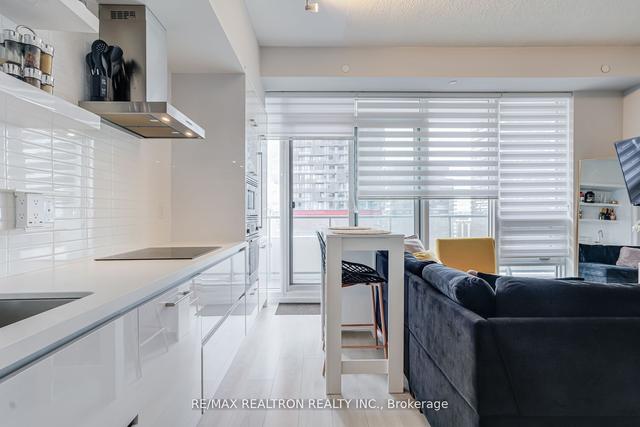 2911 - 2221 Yonge St, Condo with 1 bedrooms, 1 bathrooms and 1 parking in Toronto ON | Image 10