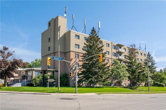 306 - 283 Fairway Road N, House attached with 2 bedrooms, 1 bathrooms and 1 parking in Kitchener ON | Image 1