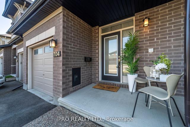 704 Octave Grv, House attached with 3 bedrooms, 3 bathrooms and 2 parking in Ottawa ON | Image 25