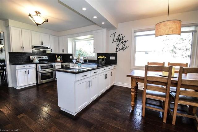 11 Preston Dr, House detached with 5 bedrooms, 2 bathrooms and 8 parking in St. Catharines ON | Image 9