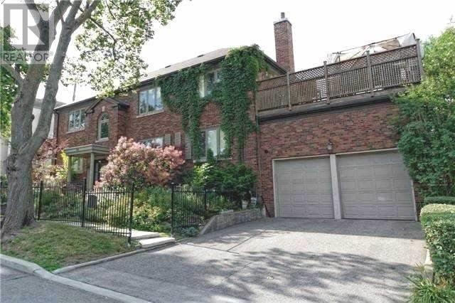 64 Elderwood Dr, House detached with 2 bedrooms, 2 bathrooms and 1 parking in Toronto ON | Image 11