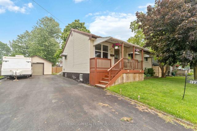 37 Concession Rd, House detached with 3 bedrooms, 2 bathrooms and 7 parking in Fort Erie ON | Image 23