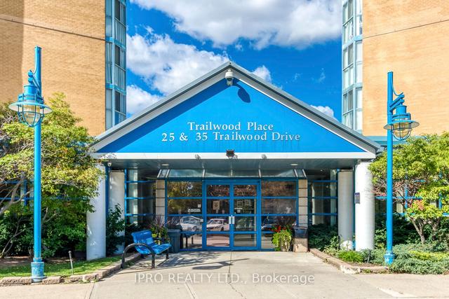 2111 - 35 Trailwood Dr, Condo with 2 bedrooms, 2 bathrooms and 1 parking in Mississauga ON | Image 2
