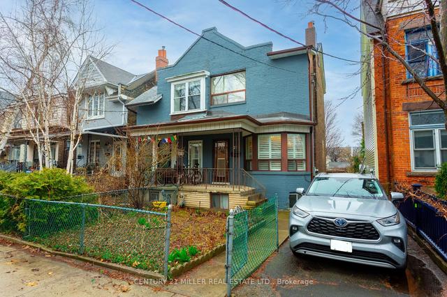 21 Bank St, House semidetached with 3 bedrooms, 2 bathrooms and 2 parking in Toronto ON | Image 1