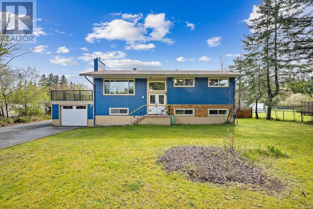 241 Petersen Rd, House detached with 3 bedrooms, 1 bathrooms and 5 parking in Campbell River BC | Image 1