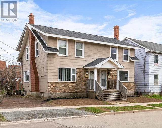 125 - 127 Steadman, House other with 6 bedrooms, 2 bathrooms and null parking in Moncton NB | Image 2