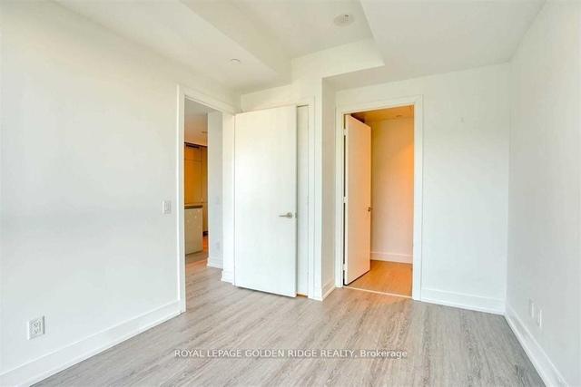 5701 - 7 Grenville St, Condo with 2 bedrooms, 2 bathrooms and 0 parking in Toronto ON | Image 12