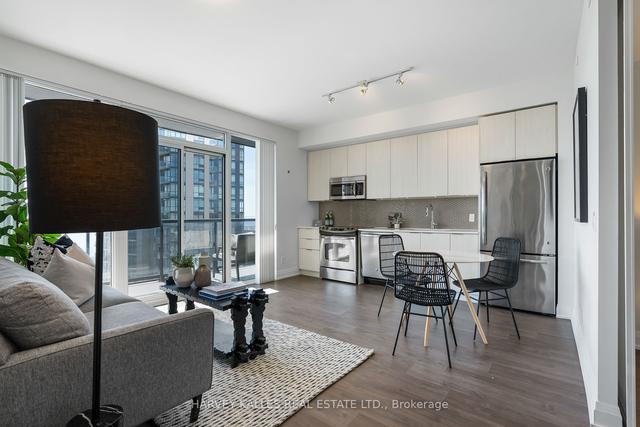 2002 - 56 Annie Craig Dr, Condo with 2 bedrooms, 1 bathrooms and 1 parking in Toronto ON | Image 30