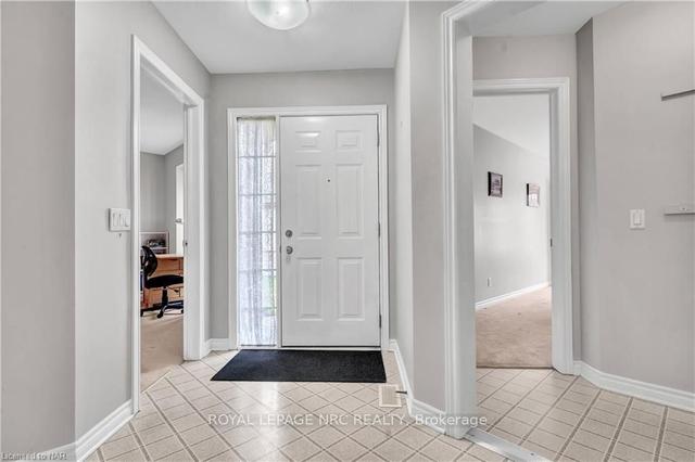 9 - 556 King St, Townhouse with 2 bedrooms, 3 bathrooms and 3 parking in Niagara on the Lake ON | Image 39