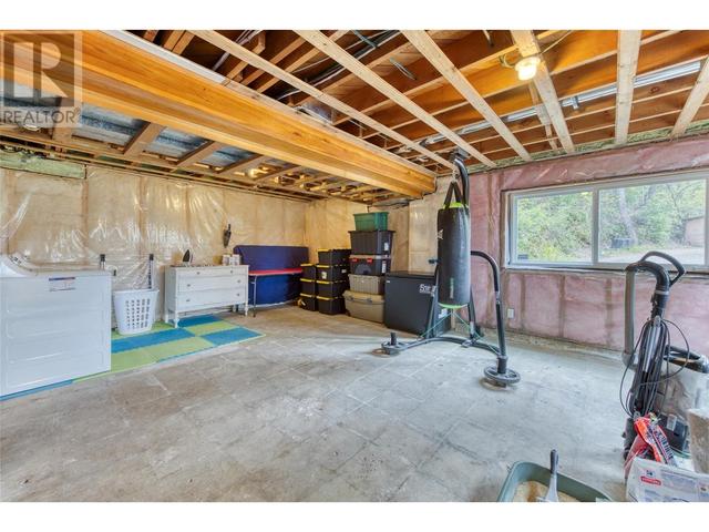 1850 Naramata Road, House detached with 3 bedrooms, 1 bathrooms and 4 parking in Penticton BC | Image 25