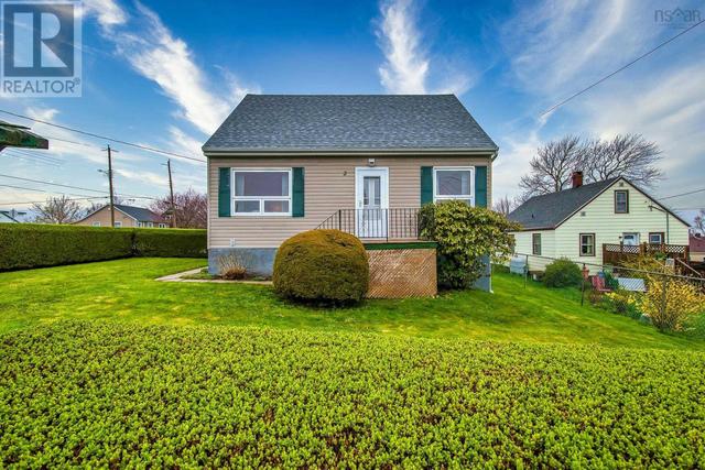2 Heather St, House detached with 3 bedrooms, 1 bathrooms and null parking in Halifax NS | Image 2