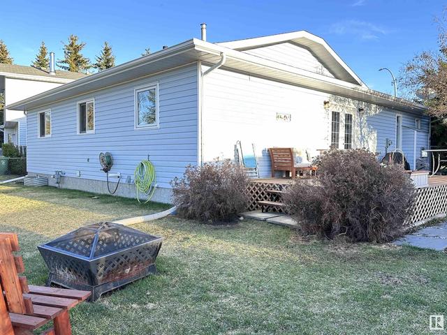 11047 105 St, House detached with 4 bedrooms, 2 bathrooms and 4 parking in Westlock AB | Image 13