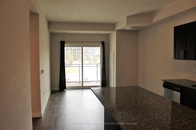 111 - 25 Kay Cres, Condo with 2 bedrooms, 2 bathrooms and 1 parking in Guelph ON | Image 1