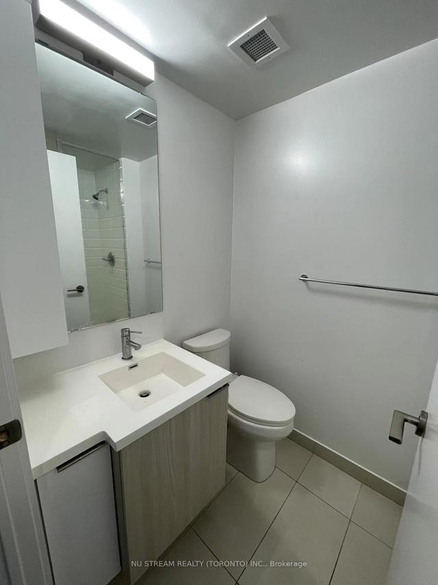 1006 - 203 College St, Condo with 2 bedrooms, 2 bathrooms and 0 parking in Toronto ON | Image 13