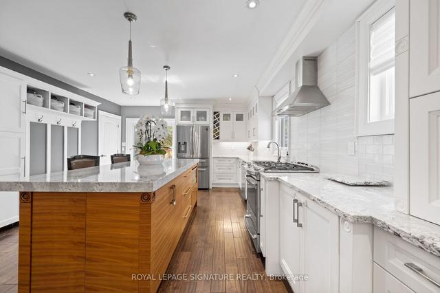 109 Symons St, House detached with 3 bedrooms, 4 bathrooms and 3 parking in Toronto ON | Image 9