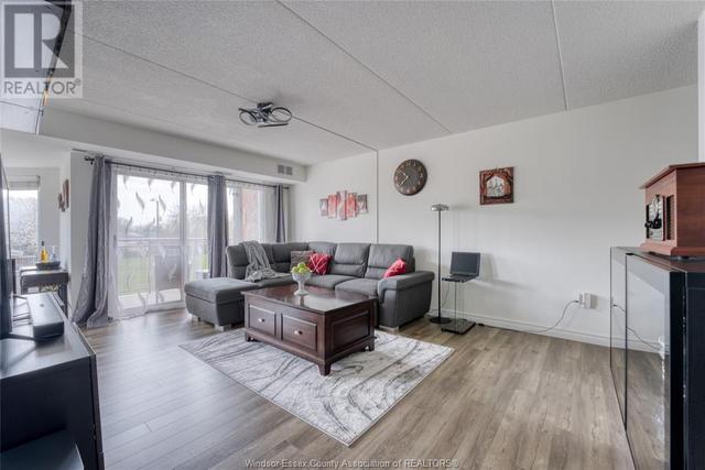205 - 99 Robson Rd, Condo with 2 bedrooms, 2 bathrooms and null parking in Leamington ON | Image 6