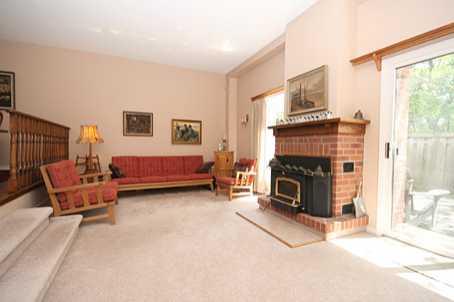 UNIT-6 - 36 Fairground Ln, House detached with 3 bedrooms, 4 bathrooms and 2 parking in Vaughan ON | Image 3