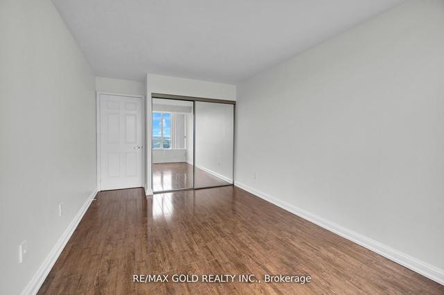 1709 - 22 Hanover Rd, Condo with 2 bedrooms, 2 bathrooms and 2 parking in Brampton ON | Image 16