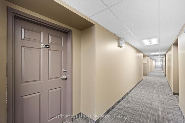 402 - 45 Kingsbury Sq, Condo with 2 bedrooms, 1 bathrooms and 1 parking in Guelph ON | Image 15