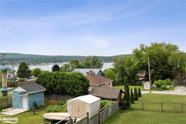 51 Robert St W, House detached with 4 bedrooms, 3 bathrooms and 4 parking in Penetanguishene ON | Image 32
