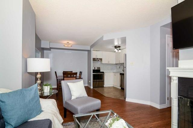 404 - 716 Kingston Rd, Condo with 2 bedrooms, 1 bathrooms and 1 parking in Toronto ON | Image 16