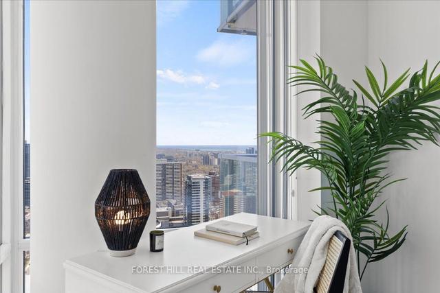3805 - 501 Yonge St, Condo with 2 bedrooms, 2 bathrooms and 1 parking in Toronto ON | Image 7