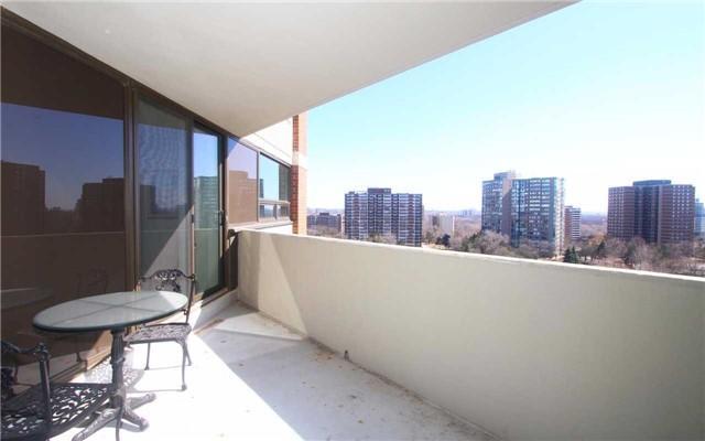 1003 - 95 La Rose Ave, Condo with 2 bedrooms, 2 bathrooms and 1 parking in Toronto ON | Image 11