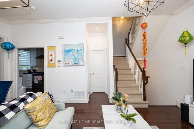 104 - 45 York Mills Rd, Townhouse with 3 bedrooms, 3 bathrooms and 2 parking in Toronto ON | Image 3