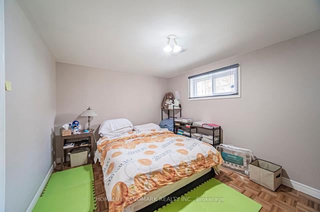 2552 Crystalburn Ave, House semidetached with 3 bedrooms, 2 bathrooms and 3 parking in Mississauga ON | Image 27