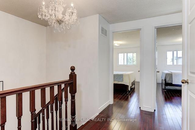 400 Huntsmill Blvd, House detached with 3 bedrooms, 4 bathrooms and 3 parking in Toronto ON | Image 17