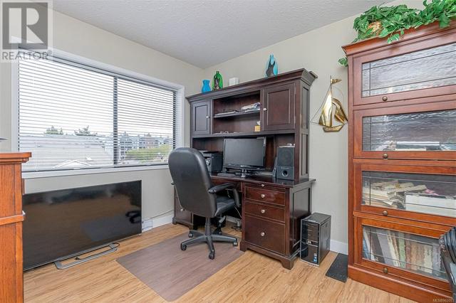 303 - 363 Morison Ave, Condo with 3 bedrooms, 1 bathrooms and 2 parking in Parksville BC | Image 8