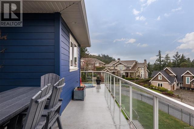 1299 Eston Pl, House detached with 6 bedrooms, 5 bathrooms and 6 parking in Langford BC | Image 63
