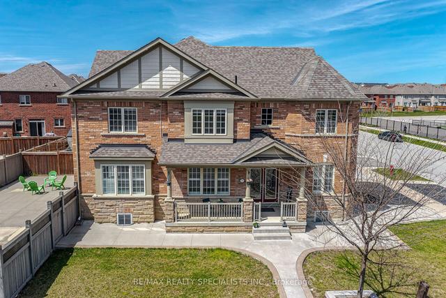 71 Ledger Point Cres, House detached with 4 bedrooms, 5 bathrooms and 6 parking in Brampton ON | Image 23