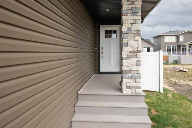 46 Larose Crescent, House detached with 3 bedrooms, 2 bathrooms and 6 parking in Red Deer AB | Image 2