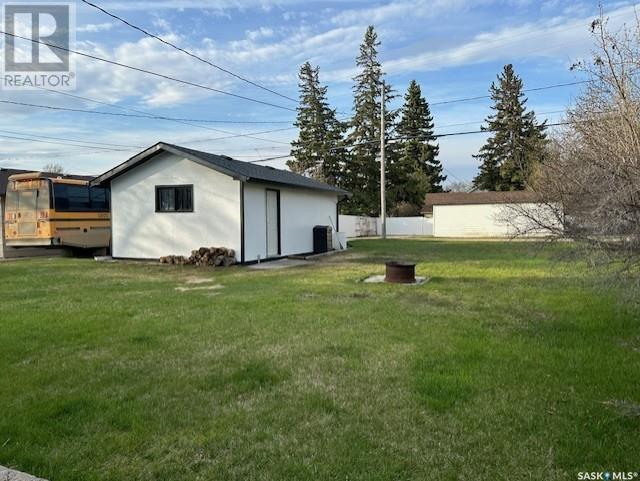 325 8th Ave W, House detached with 3 bedrooms, 1 bathrooms and null parking in Melville SK | Image 25