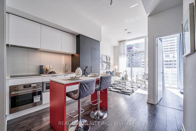 1206 - 33 Helendale Ave, Condo with 1 bedrooms, 1 bathrooms and 0 parking in Toronto ON | Image 38